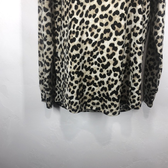 Express leopard print sweater size large - Picture 3 of 10